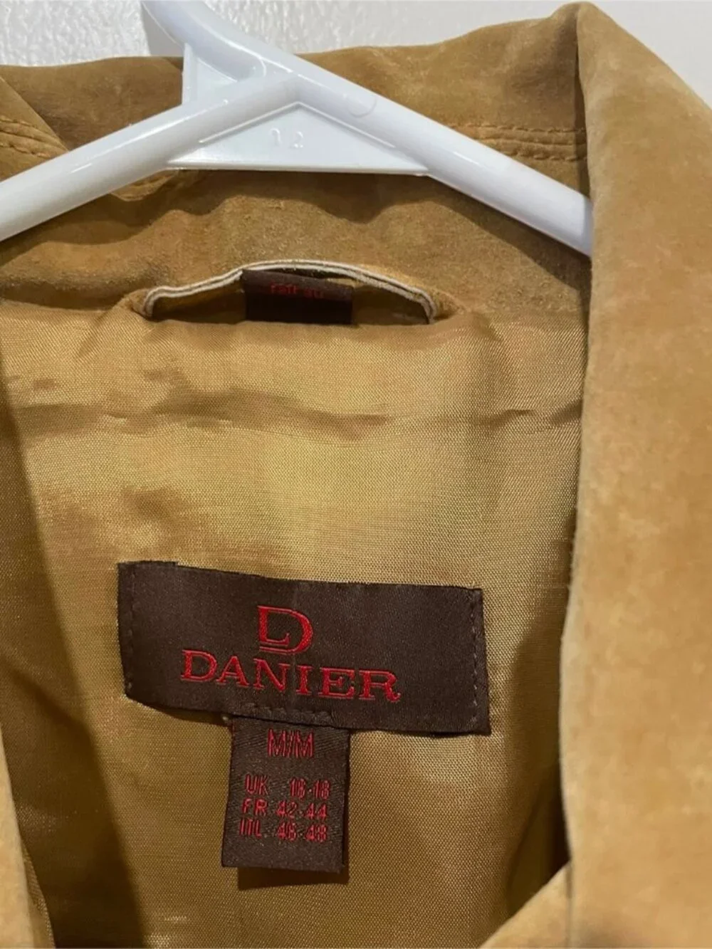 Danier Tan Suede Leather Jacket Crochet Trim Button Front Women’s Medium